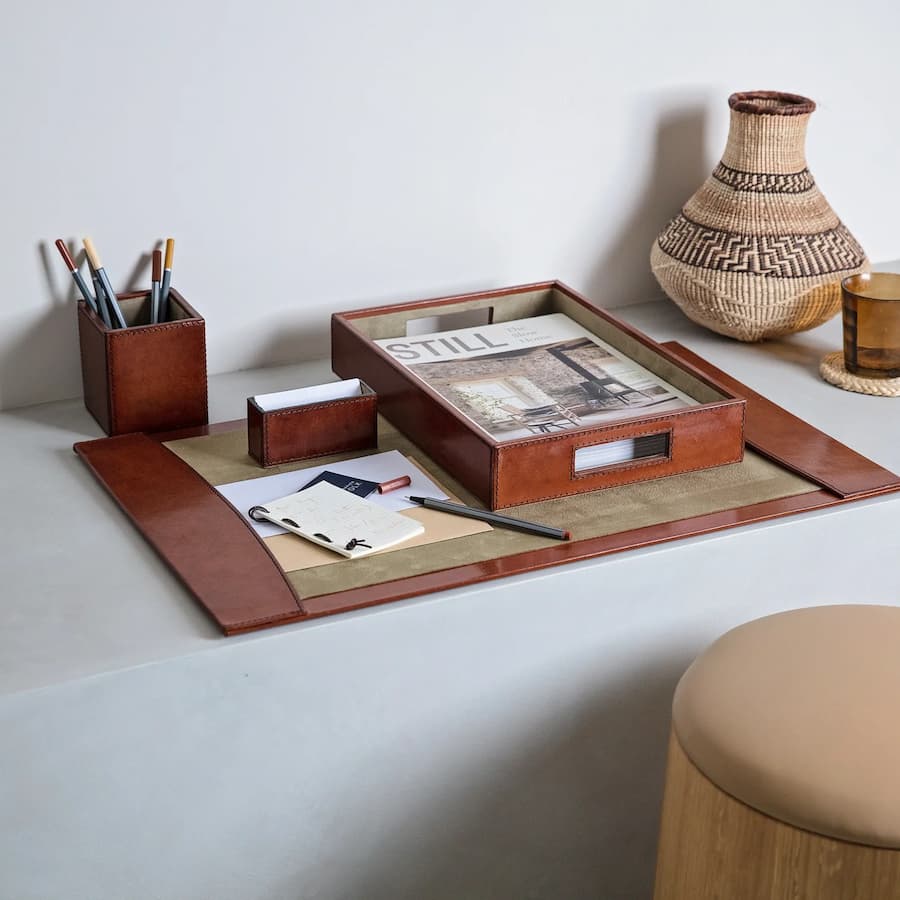 Leather accessories set for keeping your desk organised